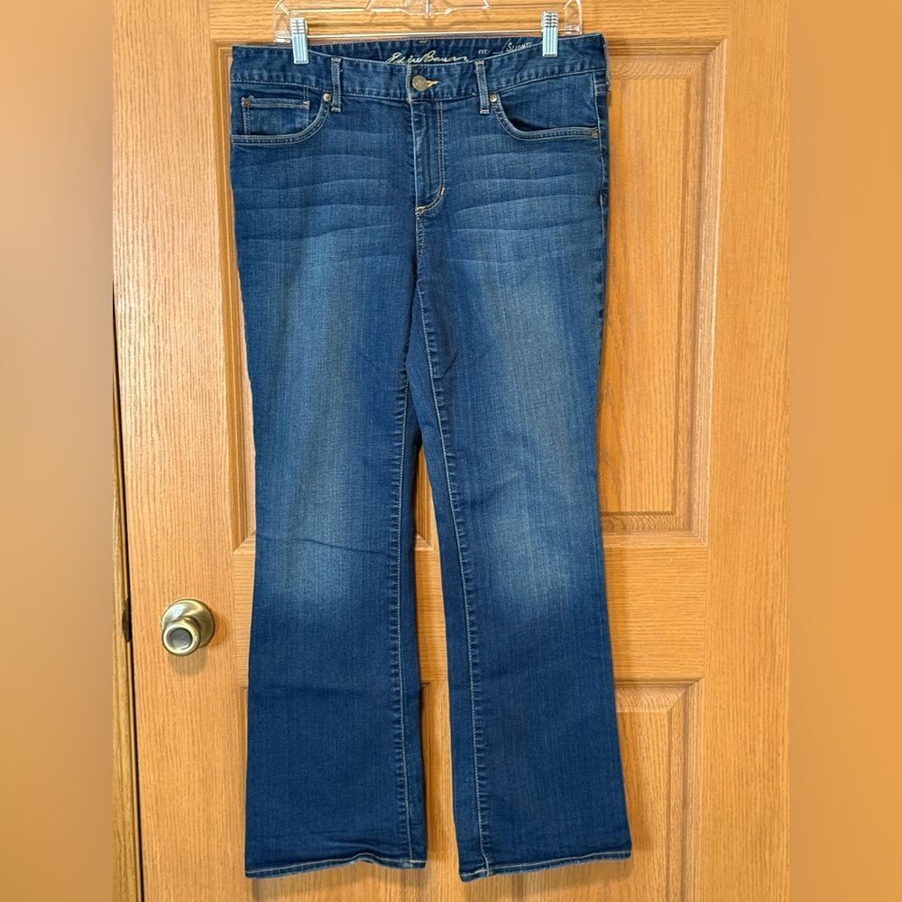 Eddie Bauer Women’s Denim Slightly Curvy Boot Cut Jean Size 12 Petite